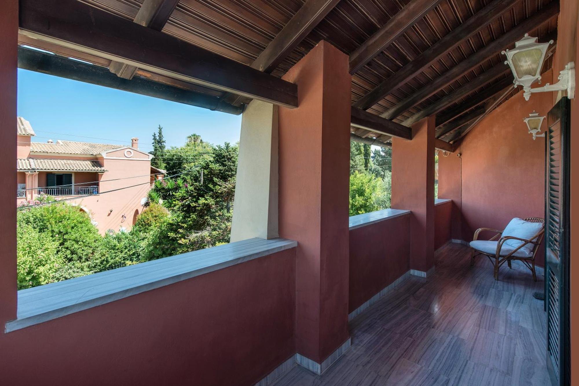 The Roof Family Apartment Alepou Exteriér fotografie